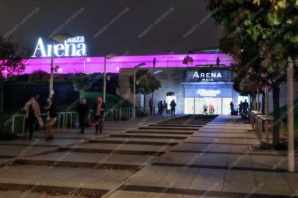 Kereskedelem - Budapest - Aréna Mall bevásárlóközpont 