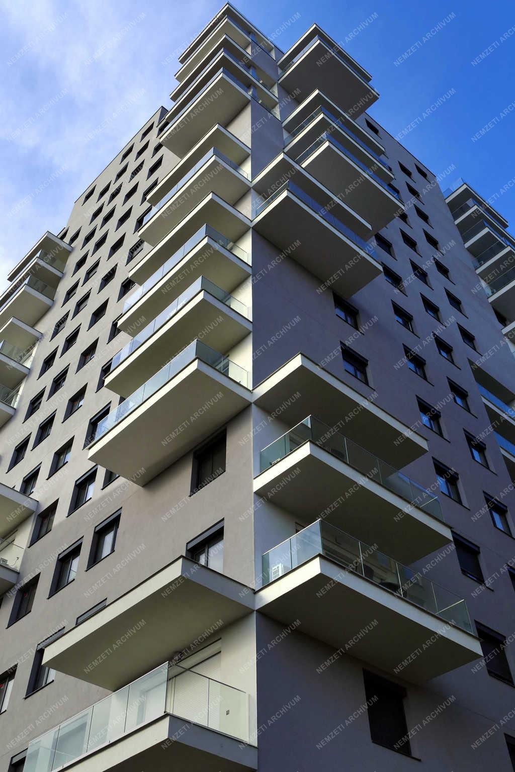 Építészet - Budapest  - Modern lakóépületek  Lágymányoson