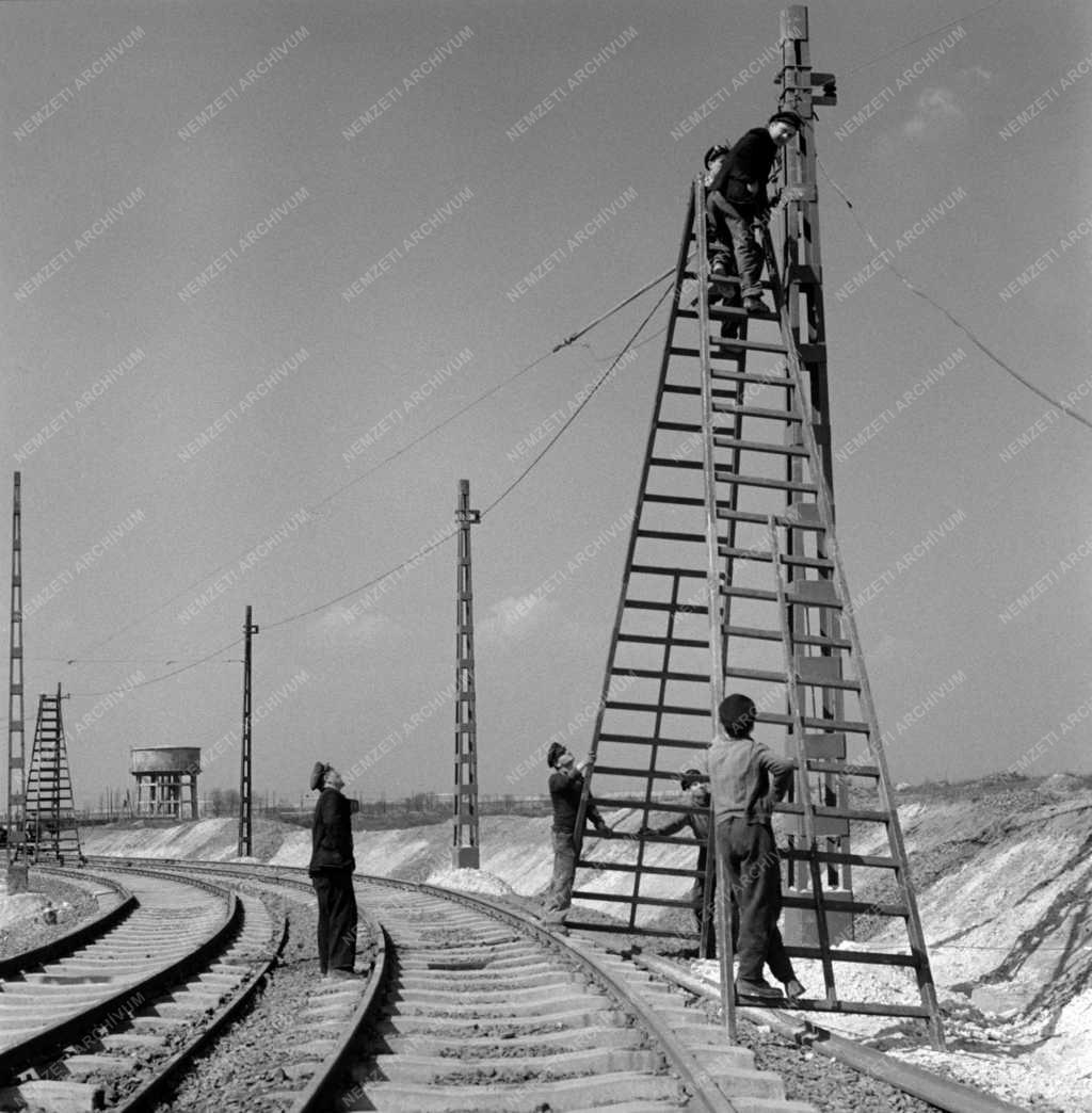 Közlekedés - Bővítik a 13-as villamos vonalát