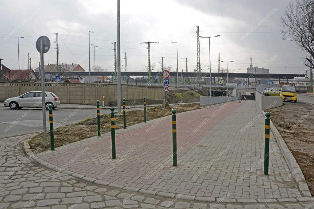 Felújítás - Vác - Megújul a váci vasútállomás