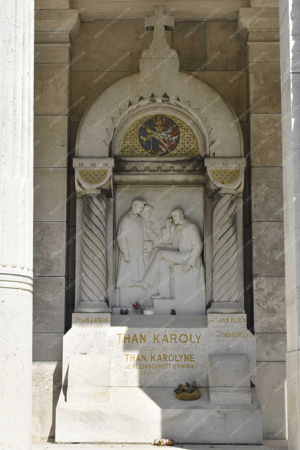 Temető - Budapest - Fiumei úti sírkert