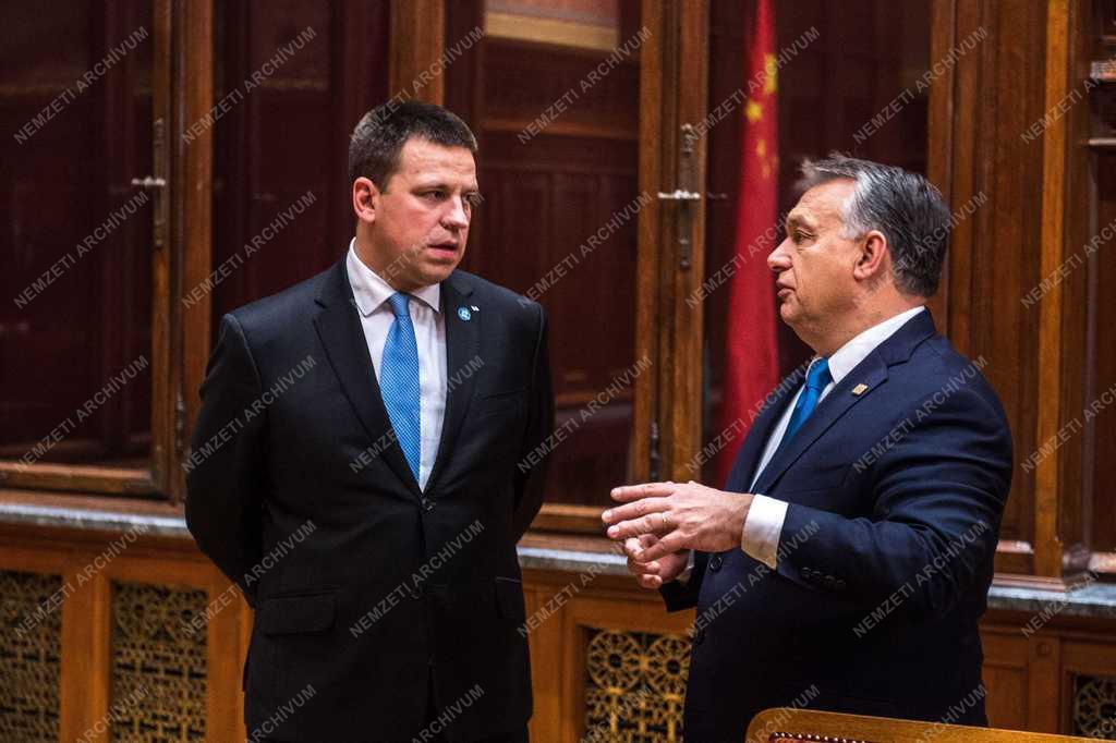 Orbán Viktor az észt miniszterelnökkel tárgyalt