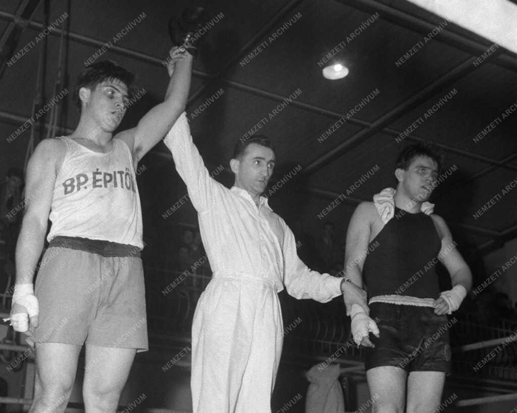 Sport - Ökölvívás - Budapest ifjúsági ökölvívó mérkőzés