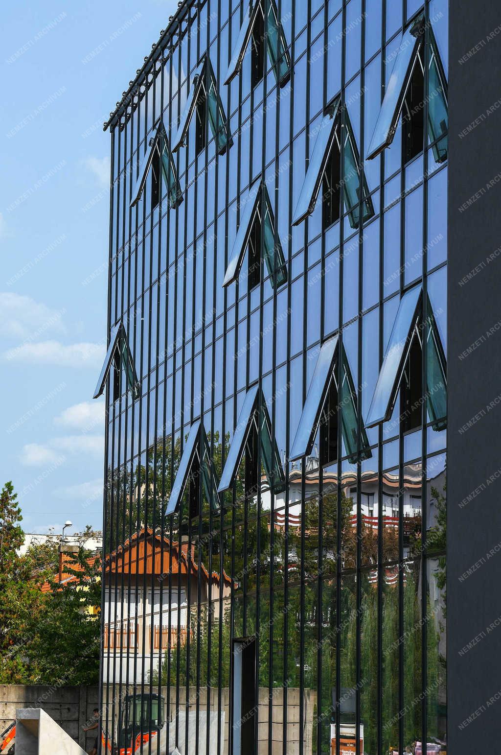 Építészet - Debrecen - Forest Offices 