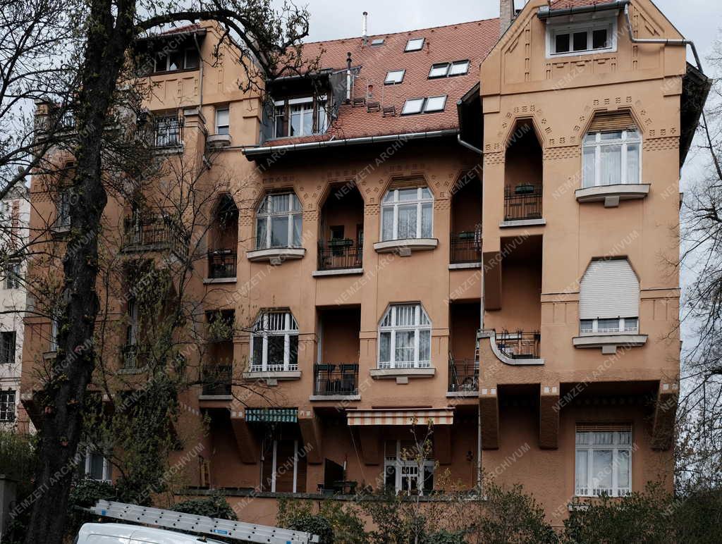 Városkép - Budapest - Tudósok Háza Újbudán