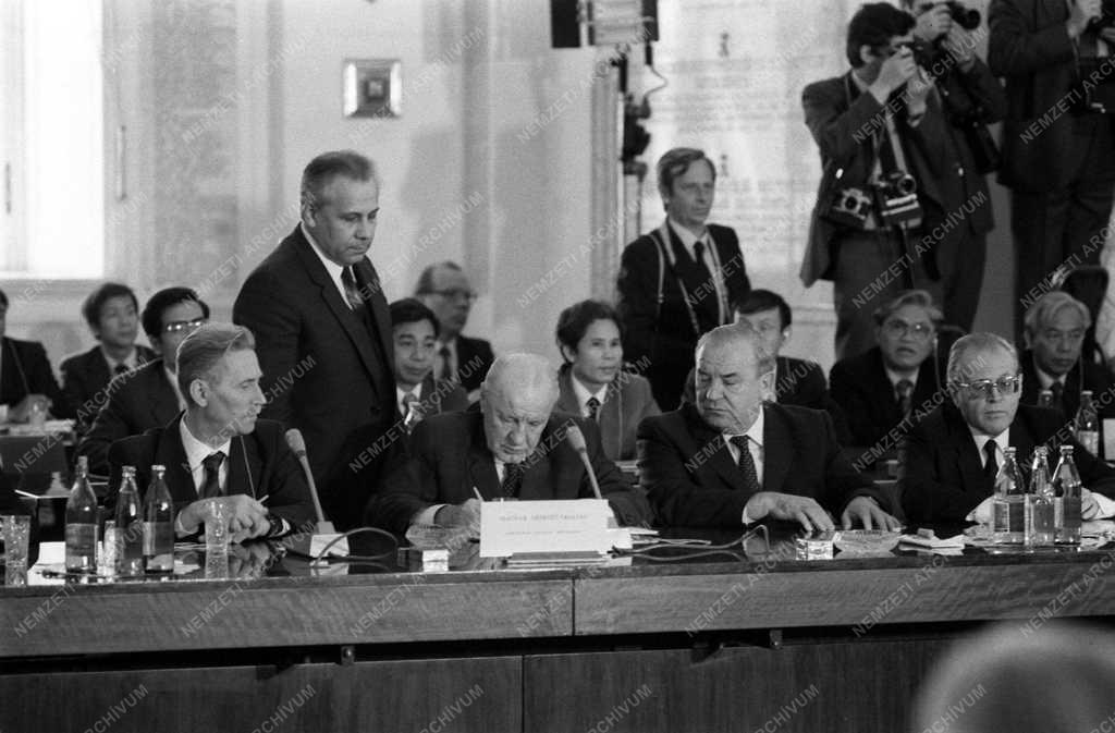 A KGST-országok csúcsértekezlete Moszkvában
