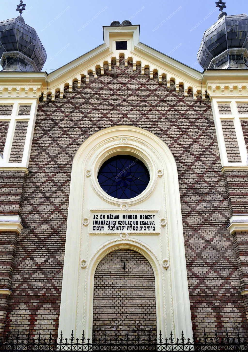 Egyház - Budapest - Újpesti zsinagóga