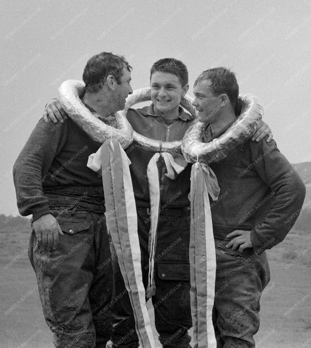 Sport - Motokrossz - Nemzetközi Motocross verseny