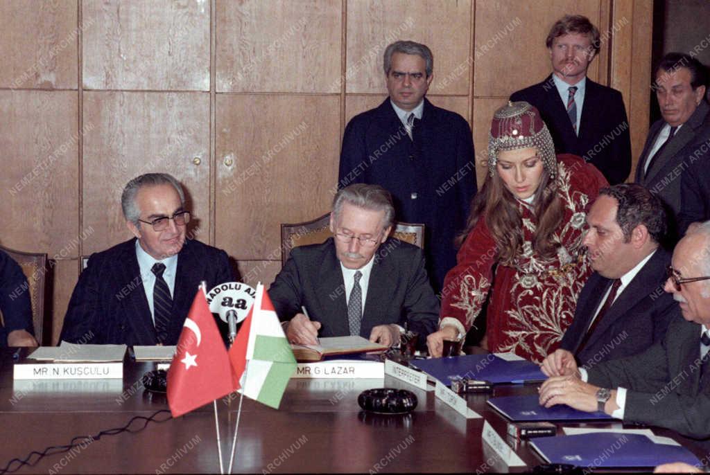 Lázár György Törökországban