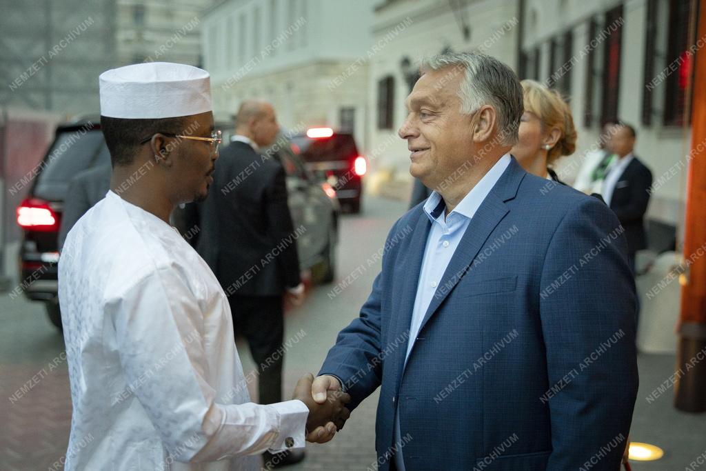 Orbán Viktor fogadta Csád elnökét