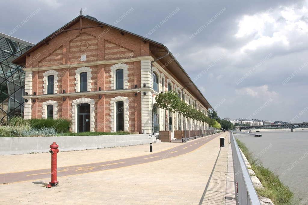 Épület - Budapest - CET-Budapest 