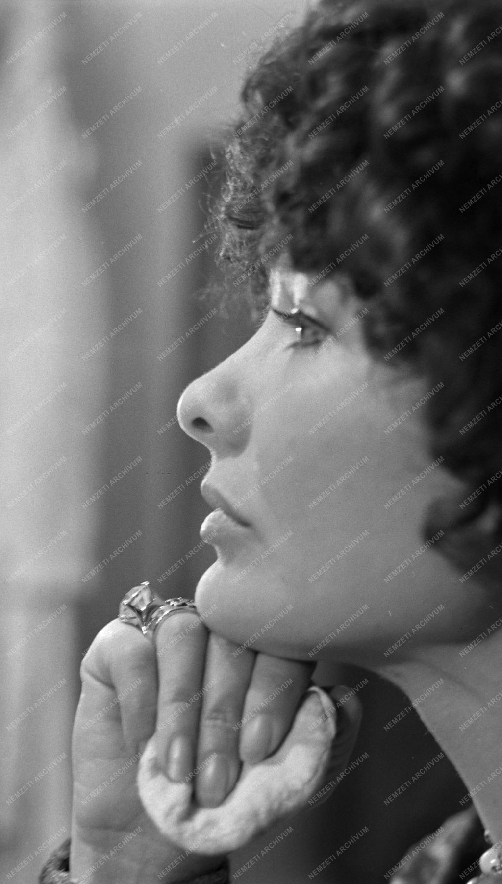 Kultúra - Művész portré - Törőcsik Mari