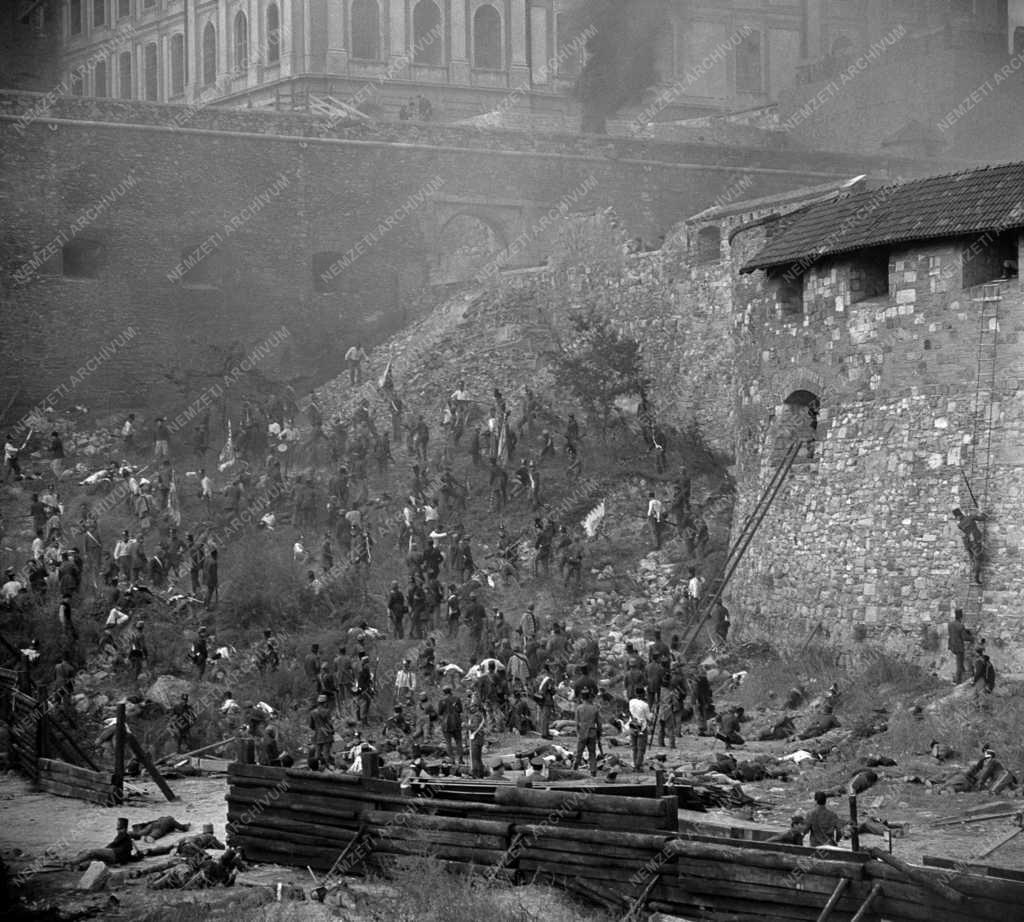 Kultúra - A kőszívű ember fiai című film forgatása a budai Várnál