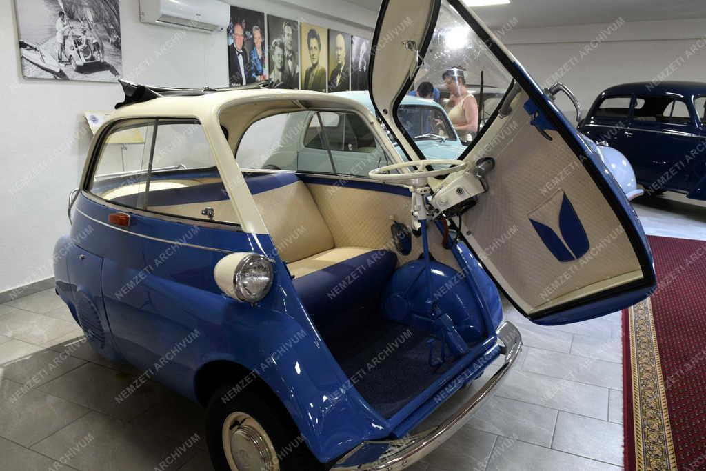 Kultúra - Közlekedés - Kaáli Autó-Motor Múzeum Dörgicsén