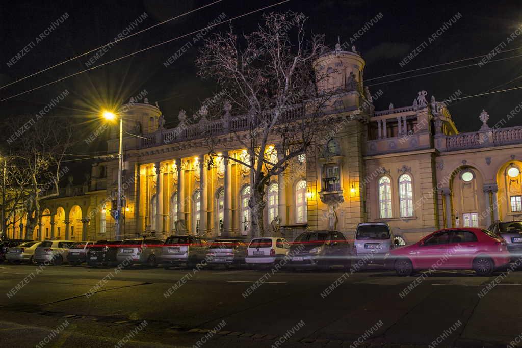 Épület - Budapest - A Széchenyi Gyógyfürdő és Uszoda épülete
