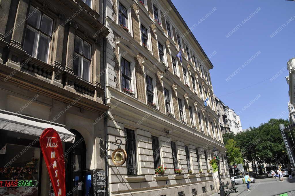 Egyház - Budapest - Az Angolkisasszonyok egykori rendháza
