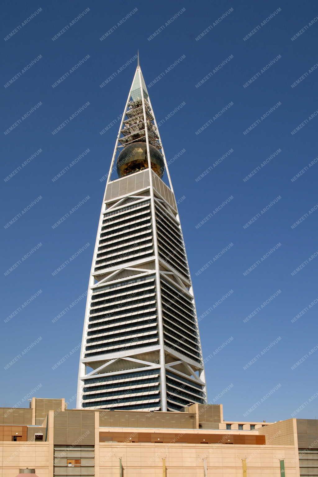 Szaúd-Arábia - Rijád - Al Faisaliah Központ