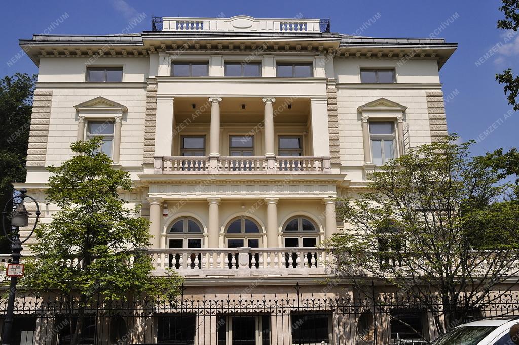 Kultúra - Budapest - HAB Hungarian Art and Business