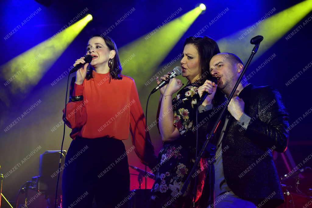 Televízió - M2 Petőfi TV - Akusztik koncert az A38 hajón