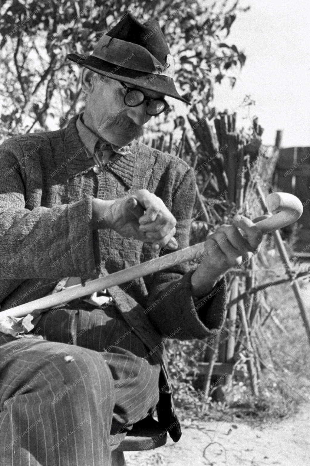 Népművészet - Kiváló magyar fafaragóművészek