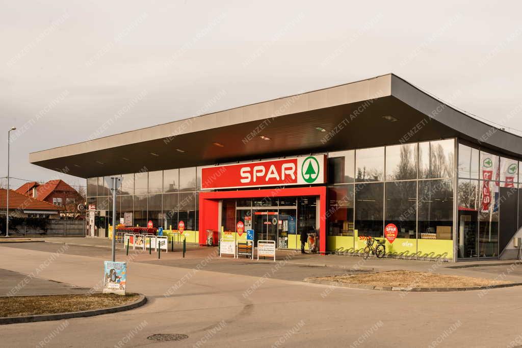 Kereskedelem - Halásztelek -  Spar élelmiszeráruház