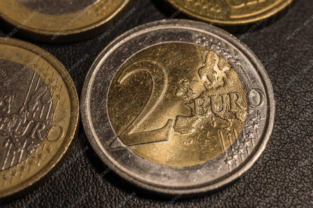Pénzügy - Valuta - Euróérmék