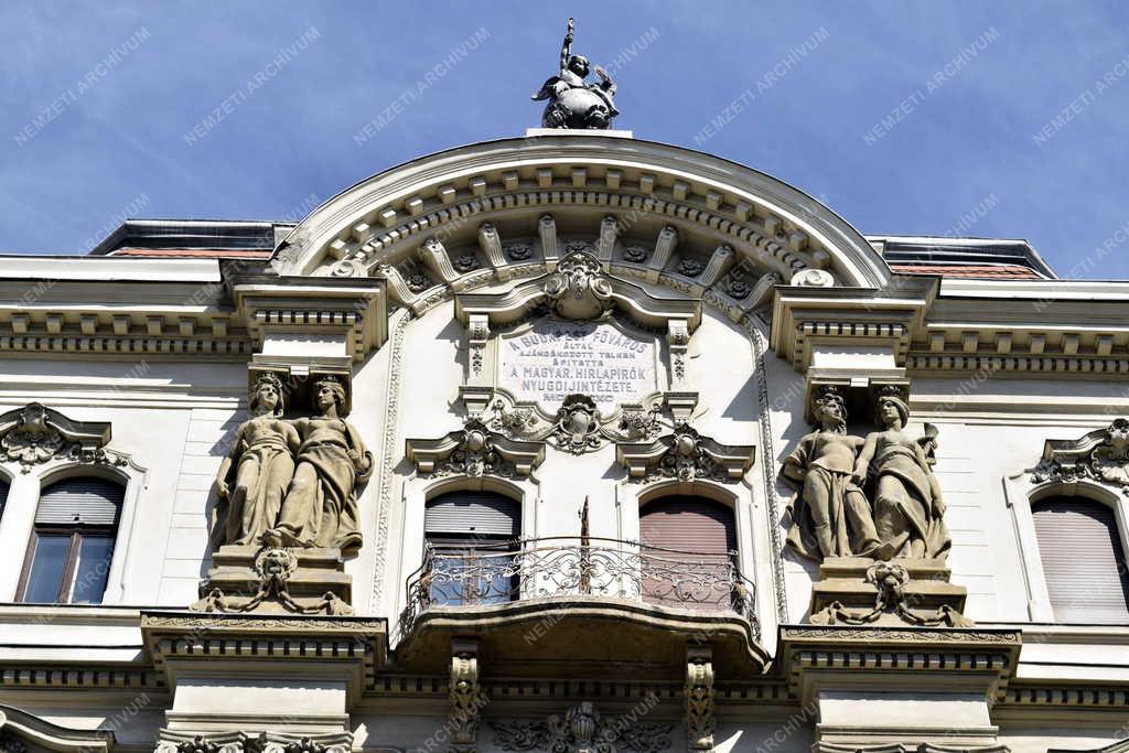 Városkép - Budapest - Magyar Hírlapírók Nyugdíjintézetének egykori palotája 