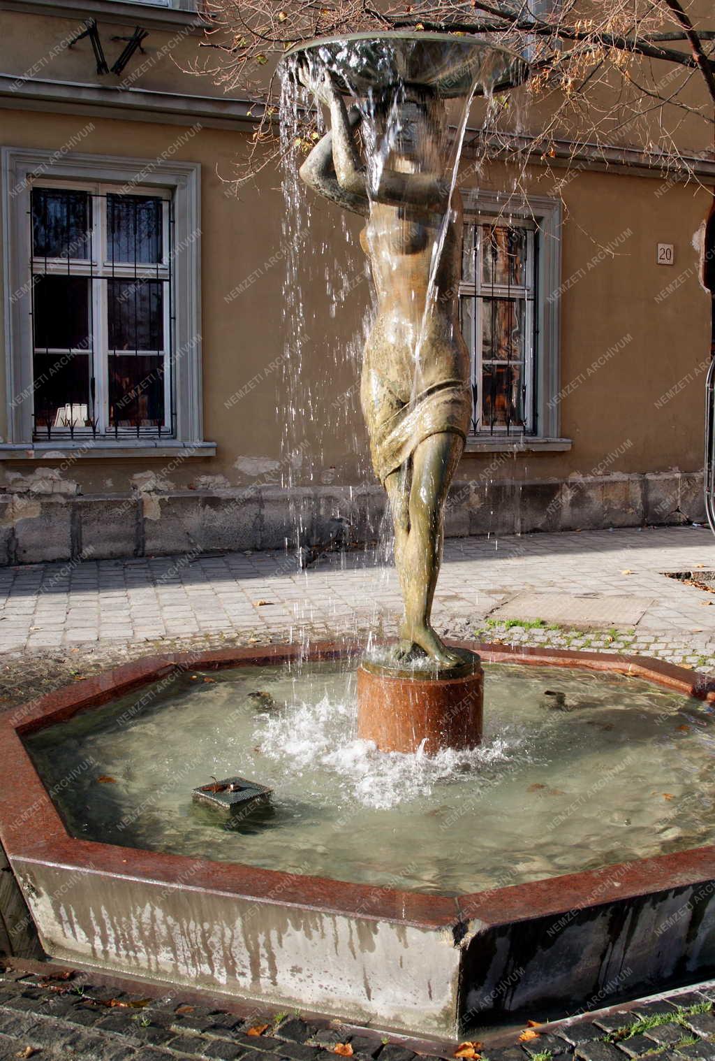 Köztéri szobor - Budapest - 