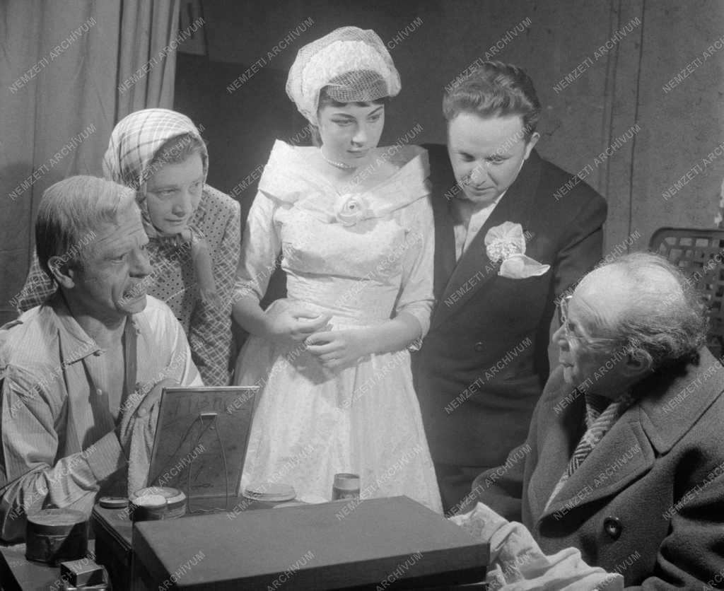 Kultúra - Színház - Az Állami Déryné Színház vidéki szereplése