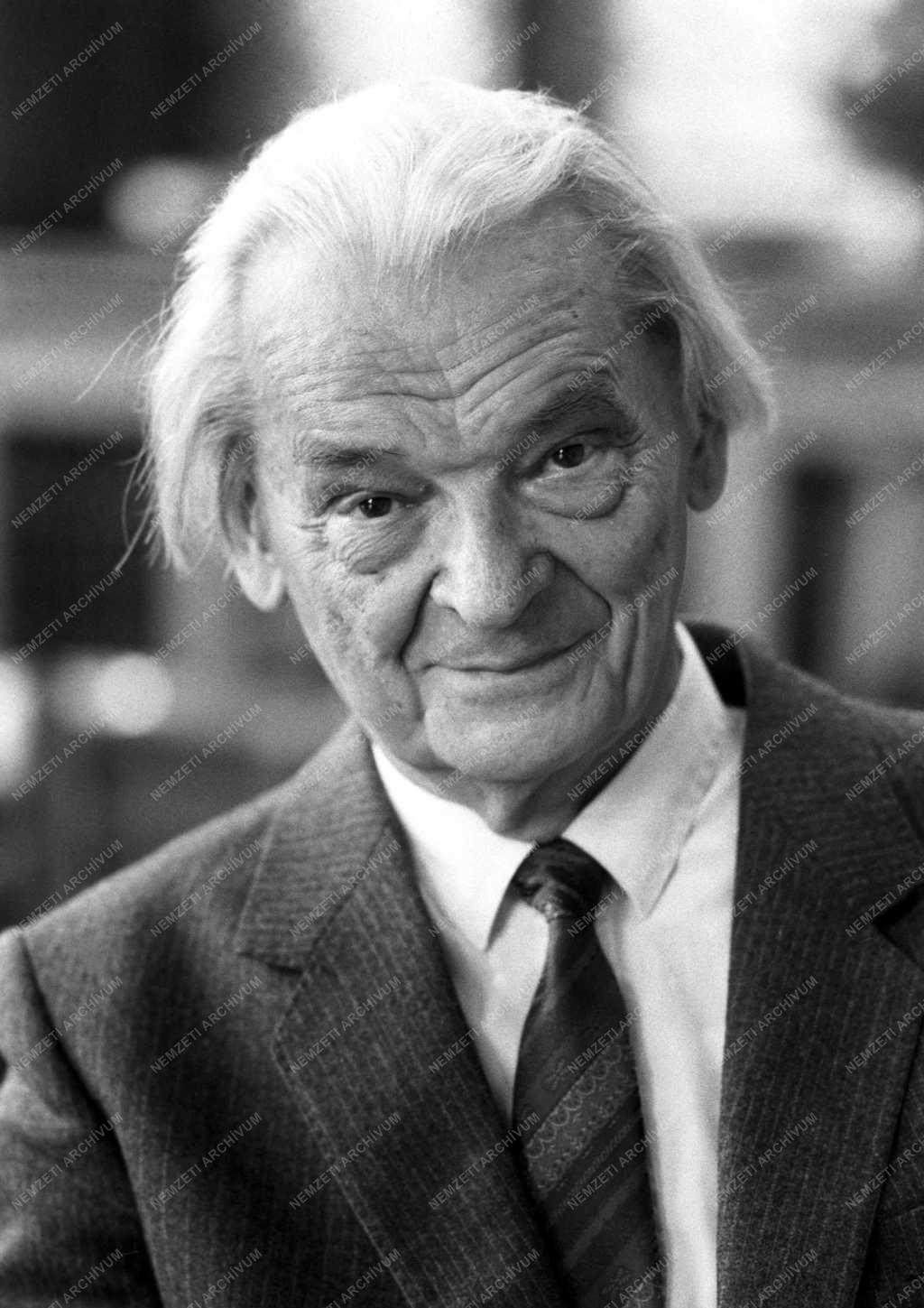 1996-os Széchenyi-díjasok - Dr. Keresztury Dezső