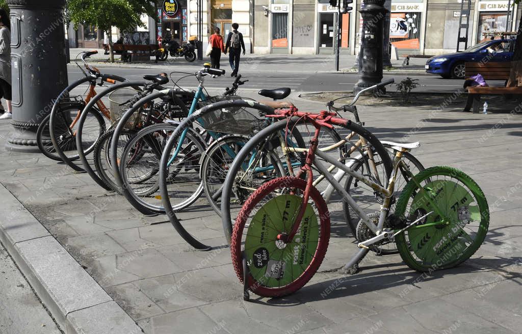 Városkép - Budapest - Kerékpártároló