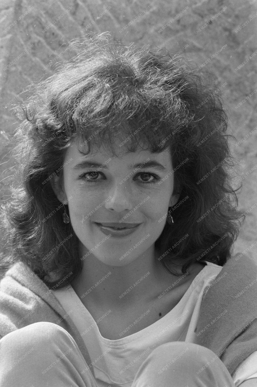 Kultúra - Tóth Enikő színművész