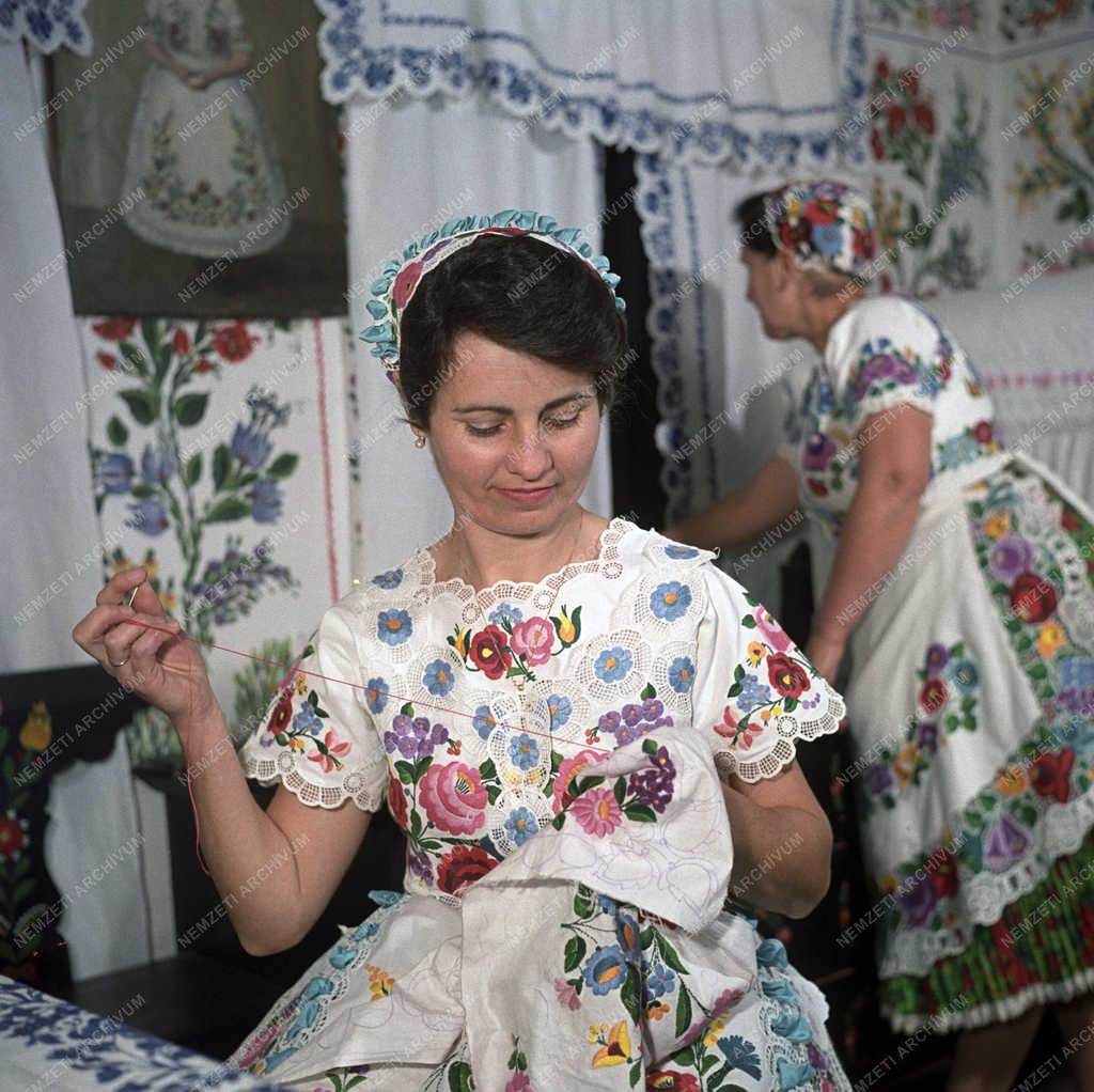 Néphagyomány - Népművészeti és Háziipari Szövetkezet