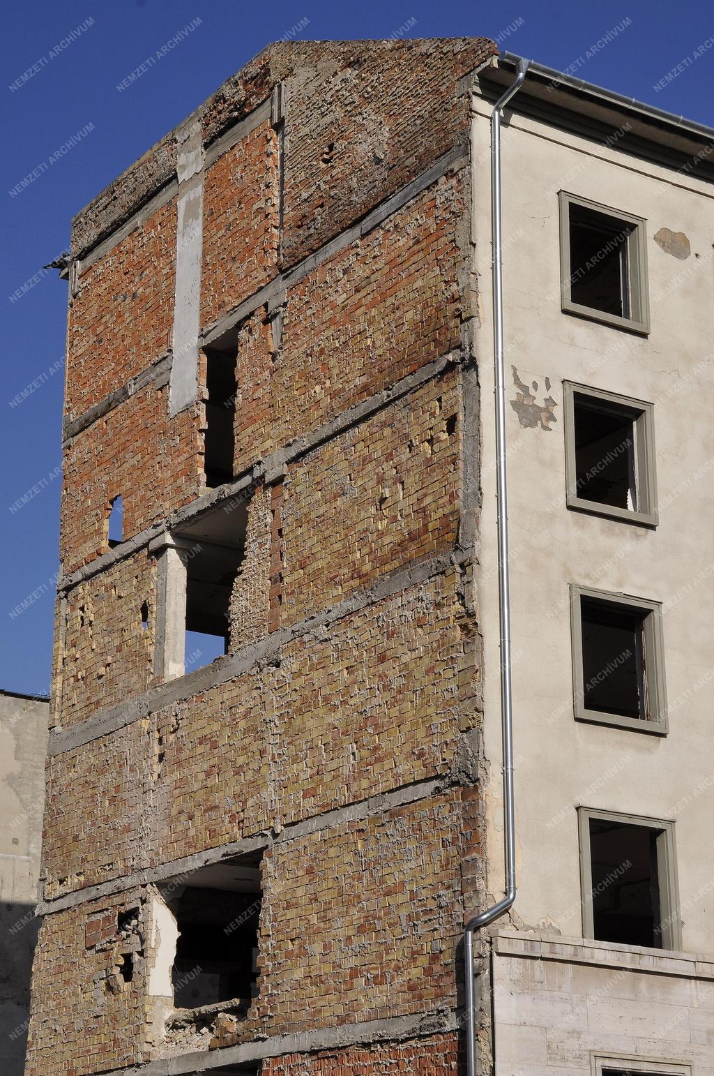 Városkép - Budapest - II. János Pál pápa tér