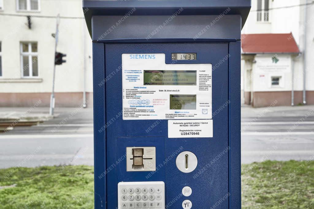Közlekedés - Budapest - Parkolójegy-kiadó automata