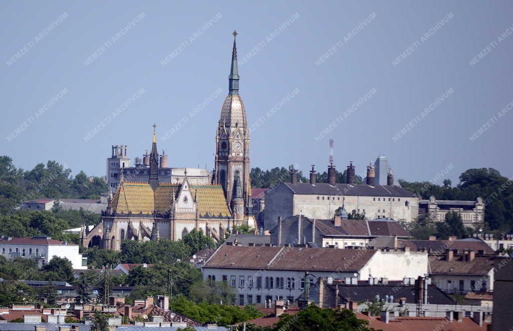 Egyházi épület - Budapest - A kőbányai Szent László templom