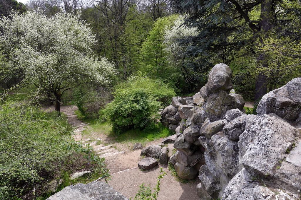 Városkép - Gödöllő - Királyok helye az Erzsébet parkban
