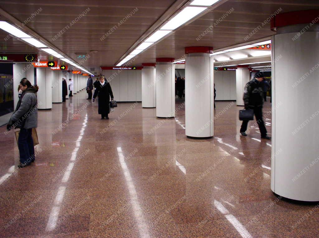 Közlekedés - Metró