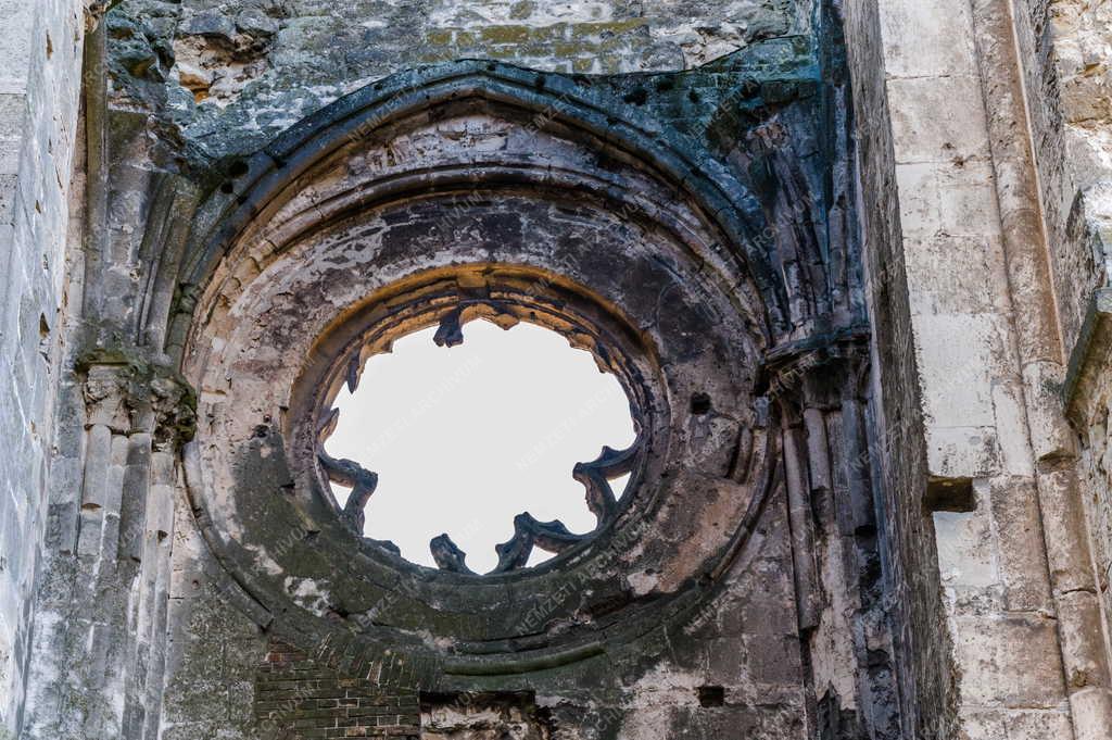 Település - Zsámbék - Premontrei kolostor és templom romjai