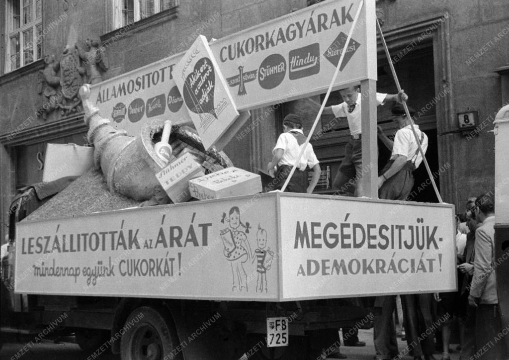 Belpolitika - Államosítás