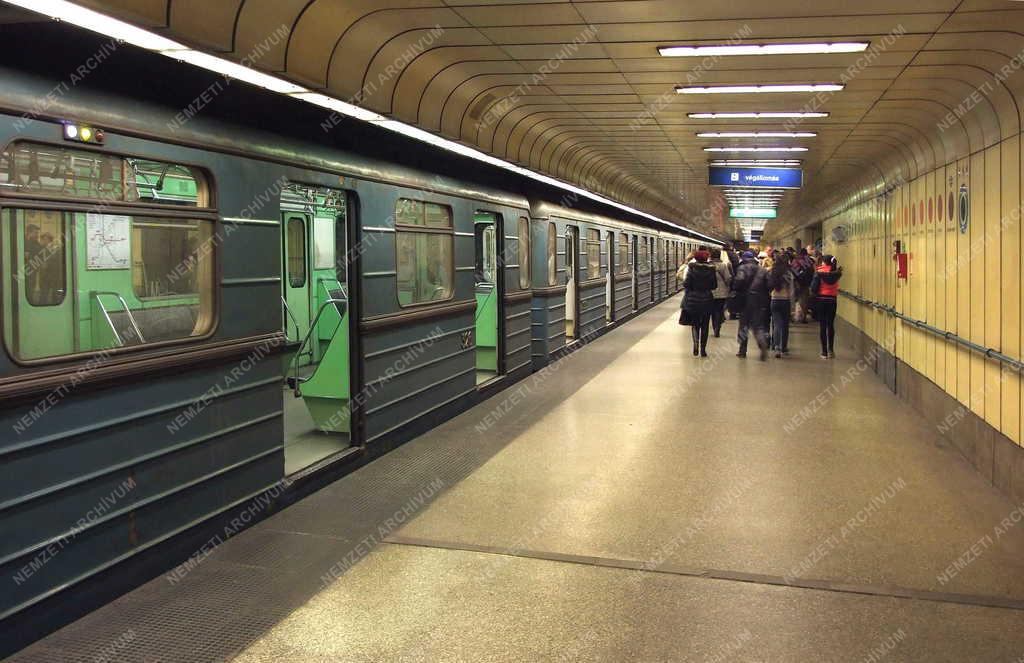 Közlekedés - Budapest - A hármas metró végállomása