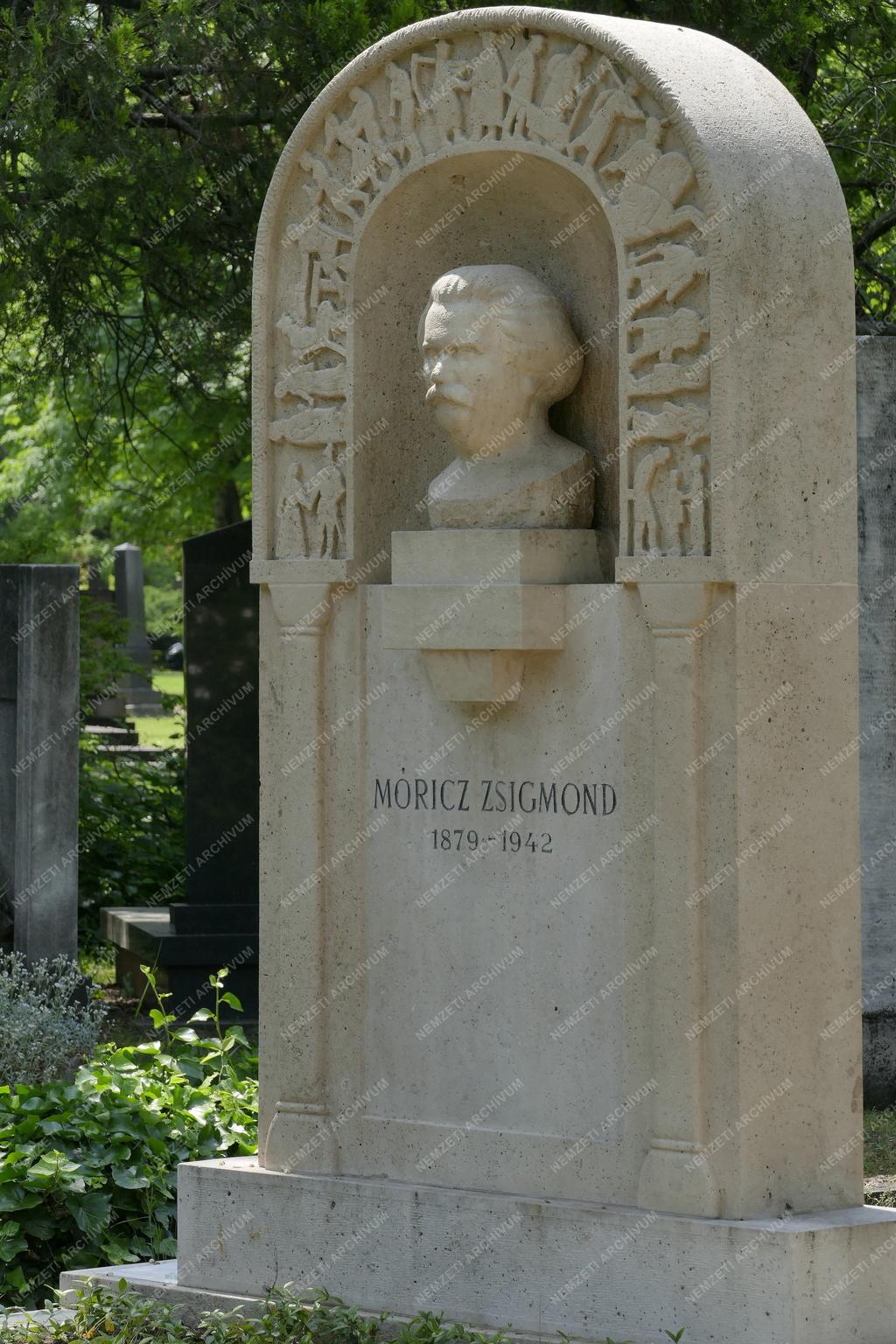 Temető - Budapest - Fiumei Úti Sírkert