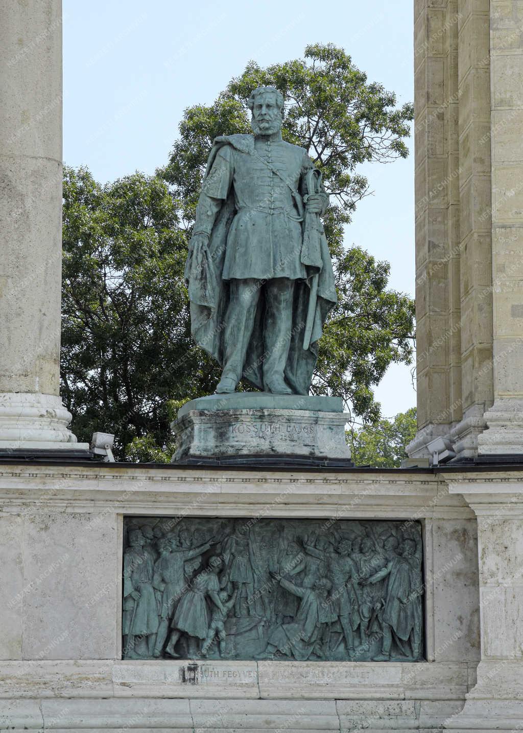 Kossuth Lajos szobra a Hősök terén