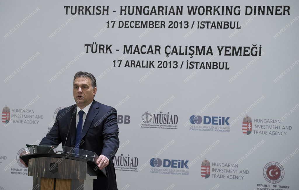 Orbán Viktor Isztambulban 