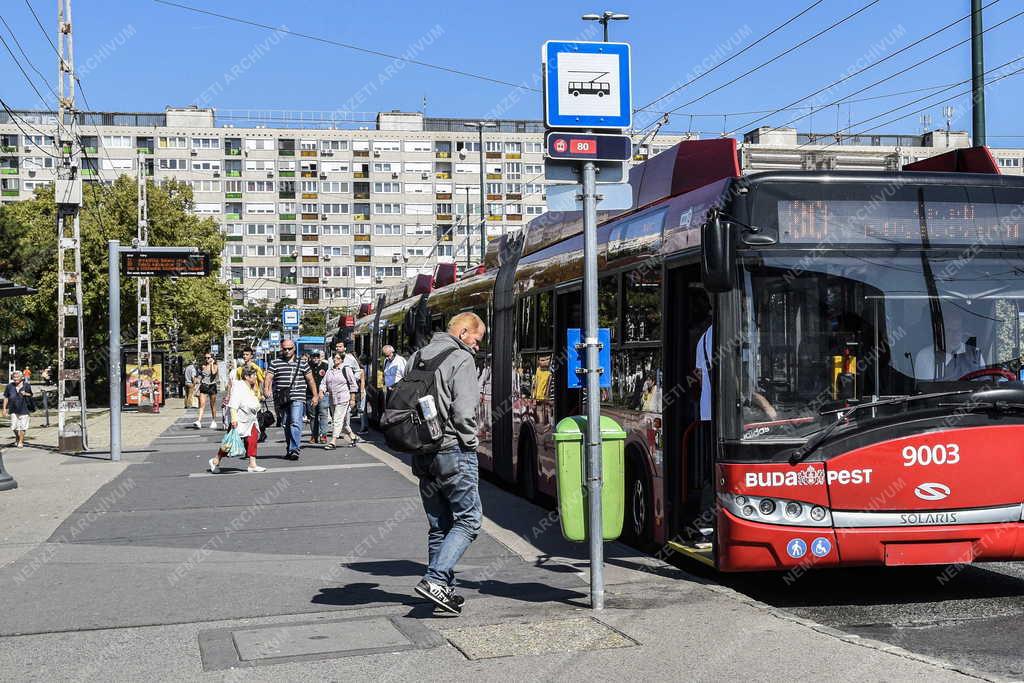 Városkép - Budapest - Örs vezér tér - Közlekedés