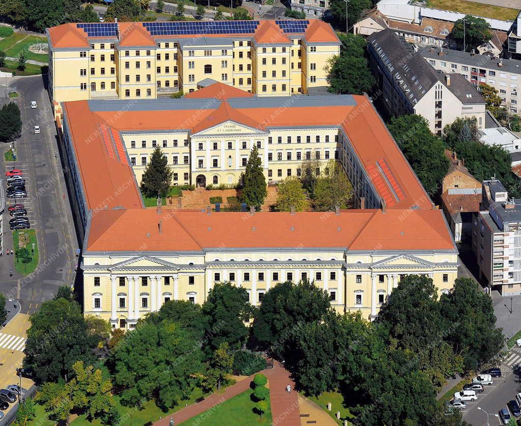 Műemlék felújítás - Debrecen - Református Kollégium