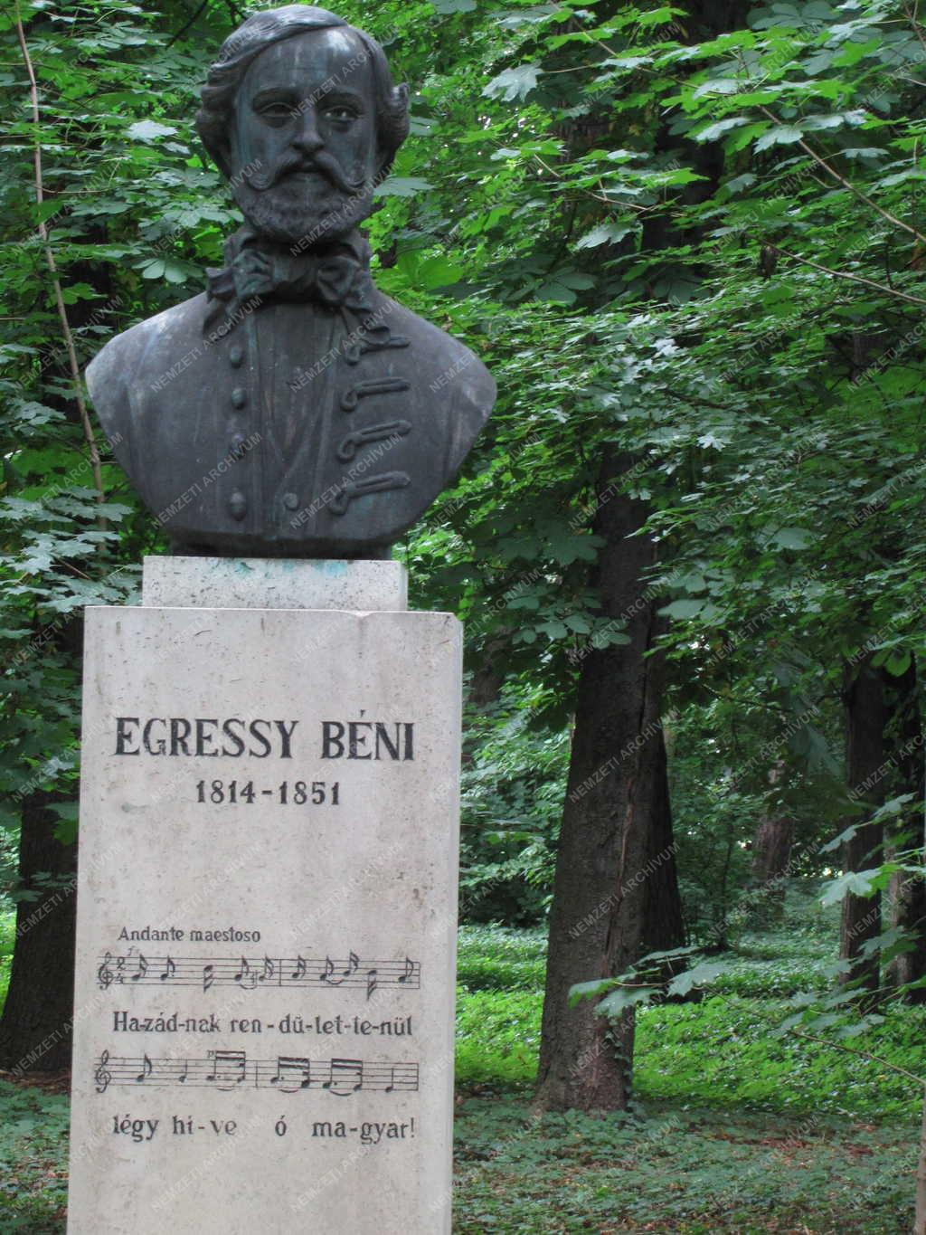 Emlékmű - Sárospatak - Egressy Béni-szobor