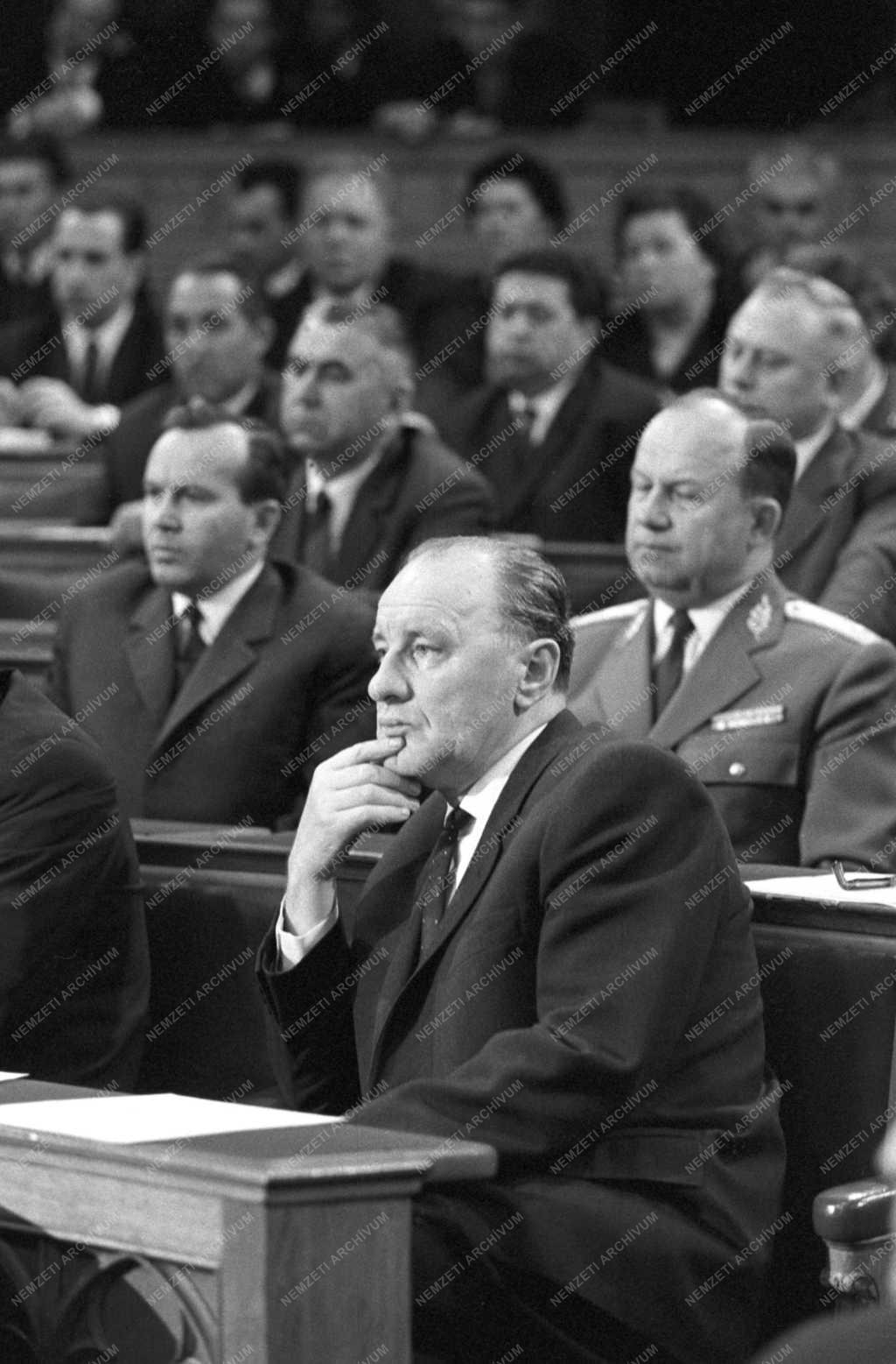 Belpolitika - Az Országgyűlés márciusi ülésszaka