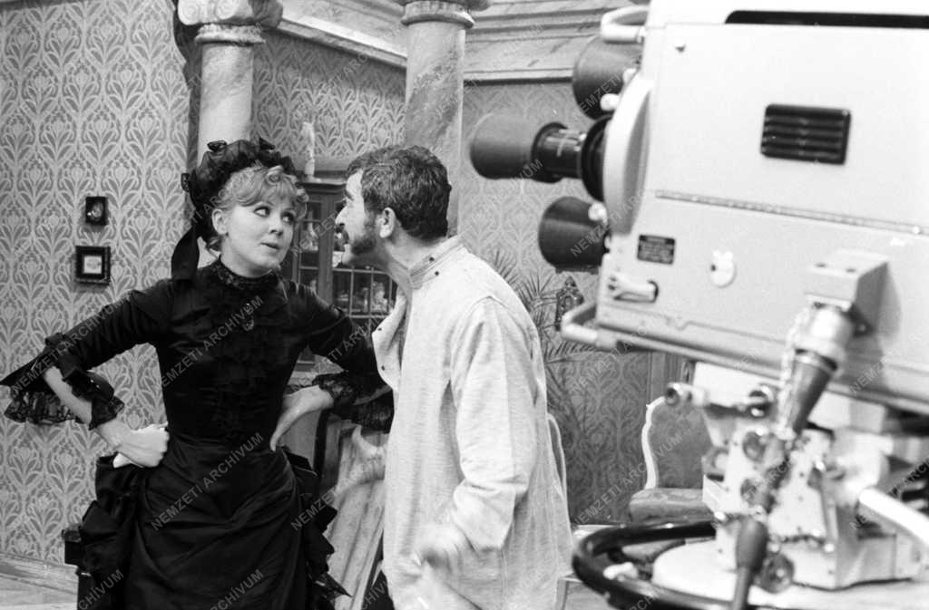 Média - TV-játék - Csehov: Medve