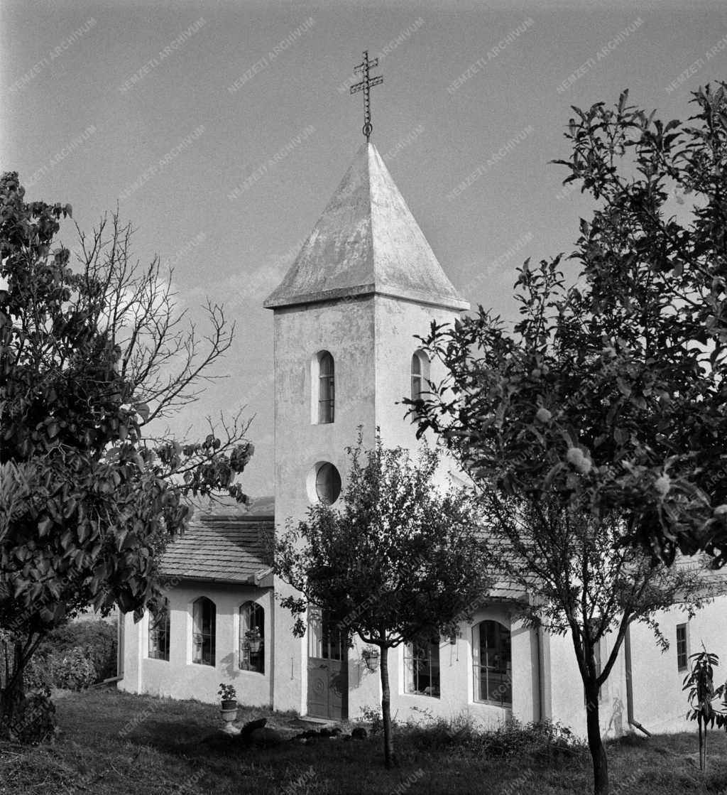 Éedekesség - Egyház - Emmaus-kápolna a Szent György-hegyen